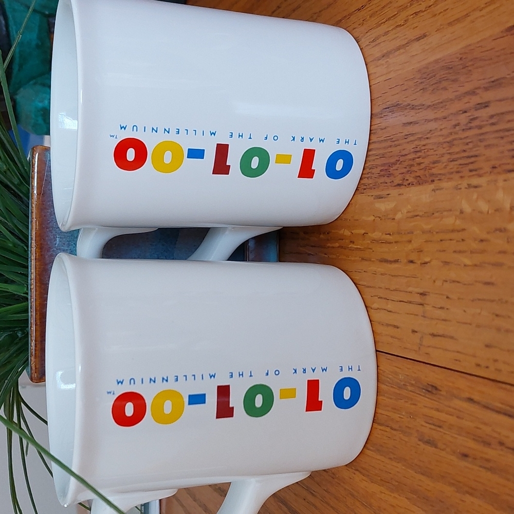 VINTAGE coffee mugs